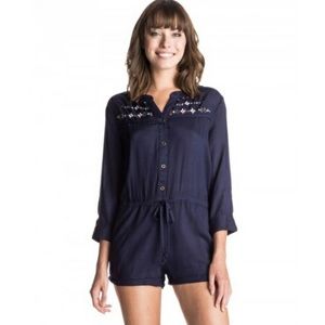 Roxy romper.  Women’s large.  Excellent condition.